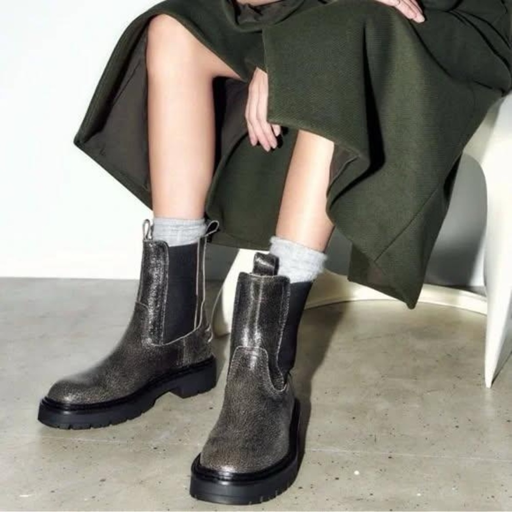 ZARA LEATHER WATERRESITANT POOL-ON ANKLE BOOTS TRACK SOLE - EU sz41 Brown NWOT